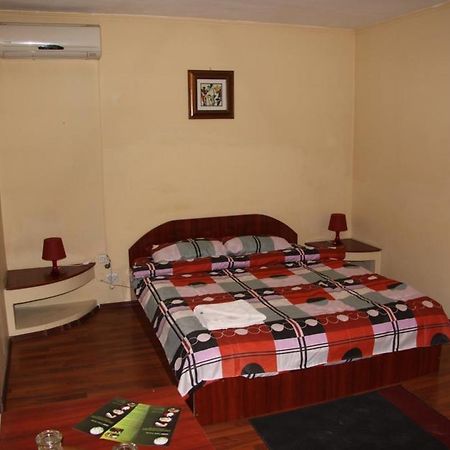 Hotel Casa Verde Prosper Bükreş Dış mekan fotoğraf